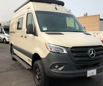 2021 Winnebago Camper Van